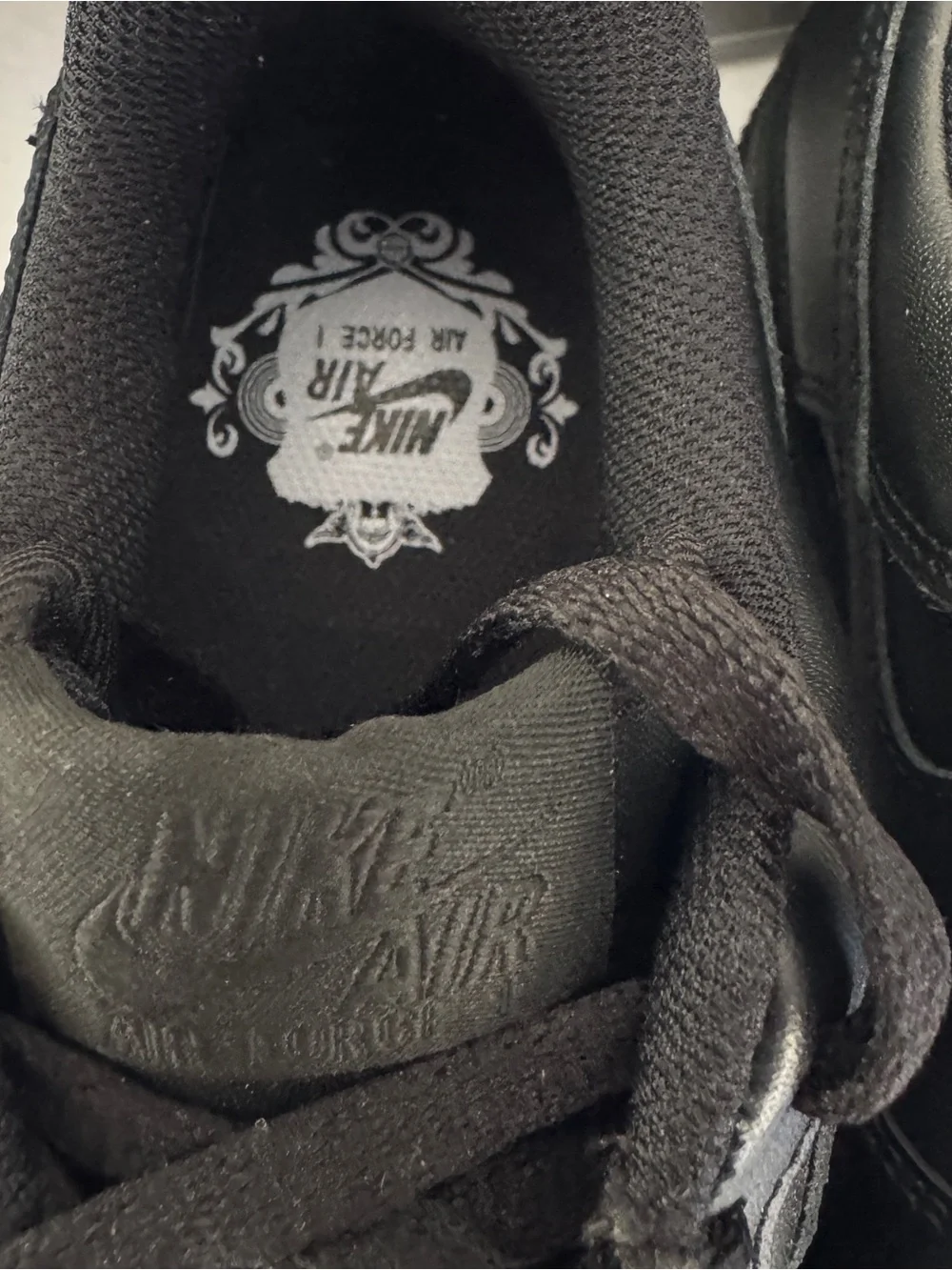 NWB Nike Air Force 1 '07 Low 'Triple Black' [DD8959-001] Women's Size 6